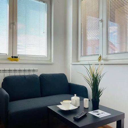 New Modern Rooftop Apartment-Free Private Parking Скоп'є Екстер'єр фото