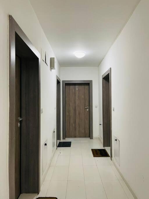 New Modern Rooftop Apartment-Free Private Parking Скоп'є Екстер'єр фото