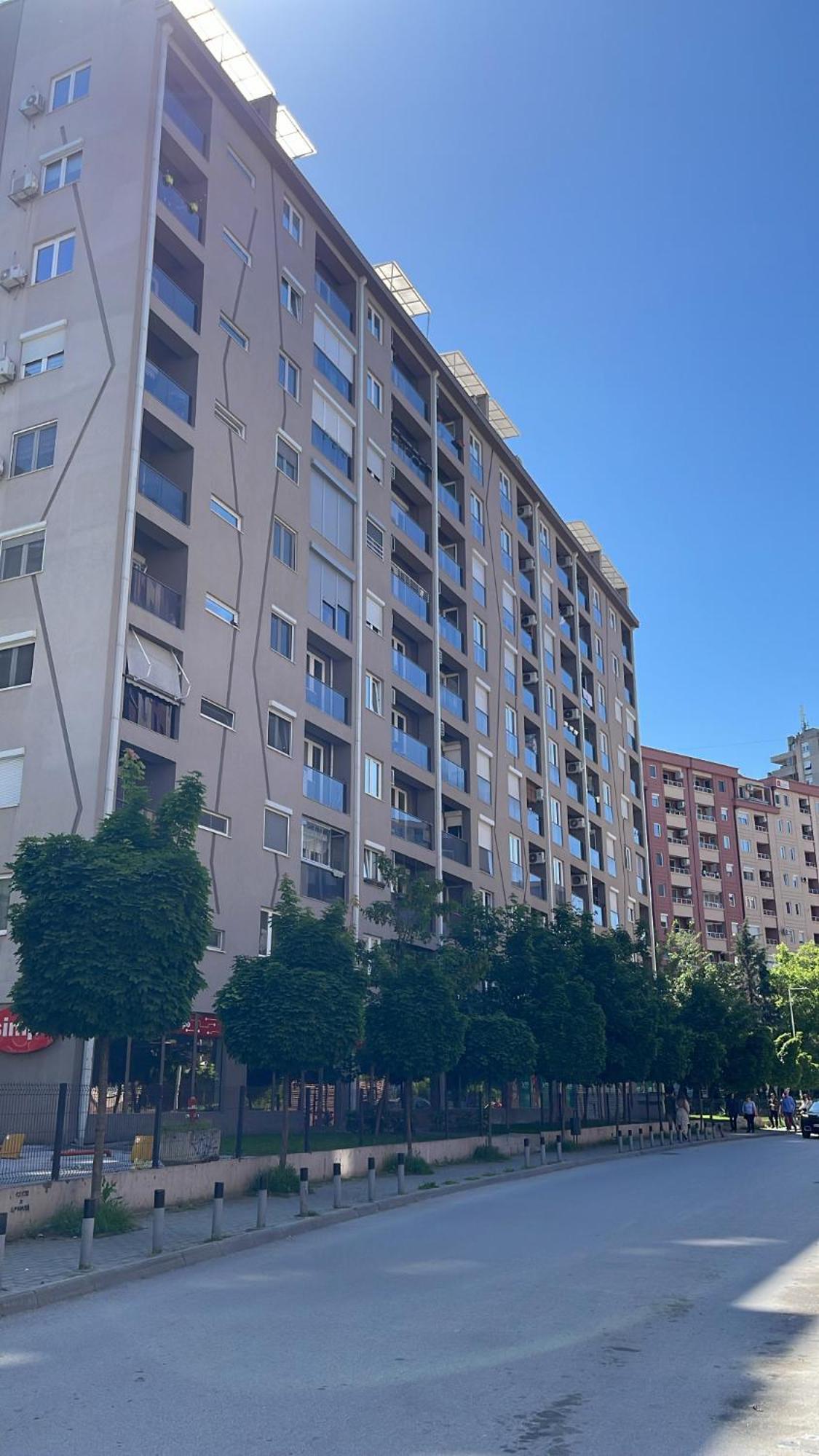 New Modern Rooftop Apartment-Free Private Parking Скоп'є Екстер'єр фото